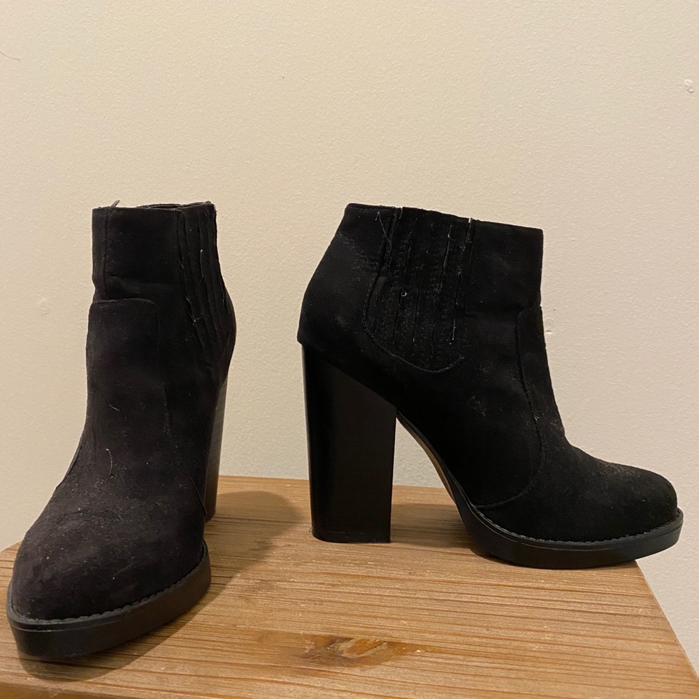 Zara Suede block heeled boot